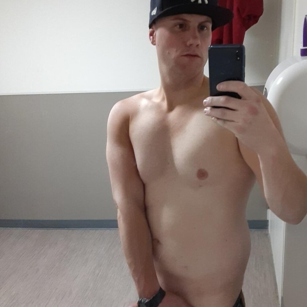 Meet your Posher, Adam